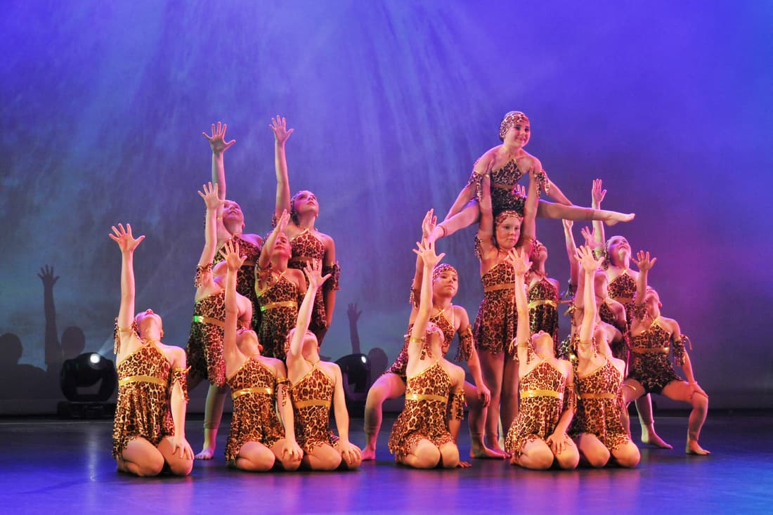 SDS Griffith dancers performing